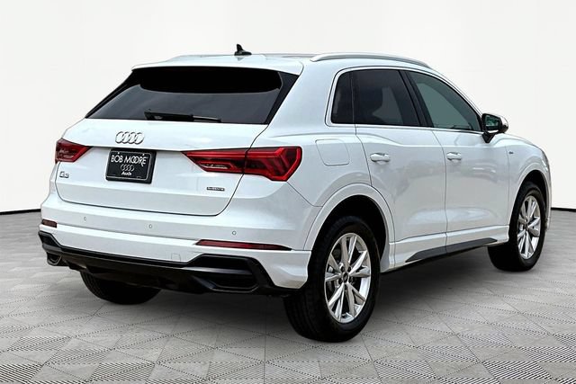 Used 2022 Audi Q3 2.0T Premium Plus w/ Premium Plus Package AWD/4WD image 2