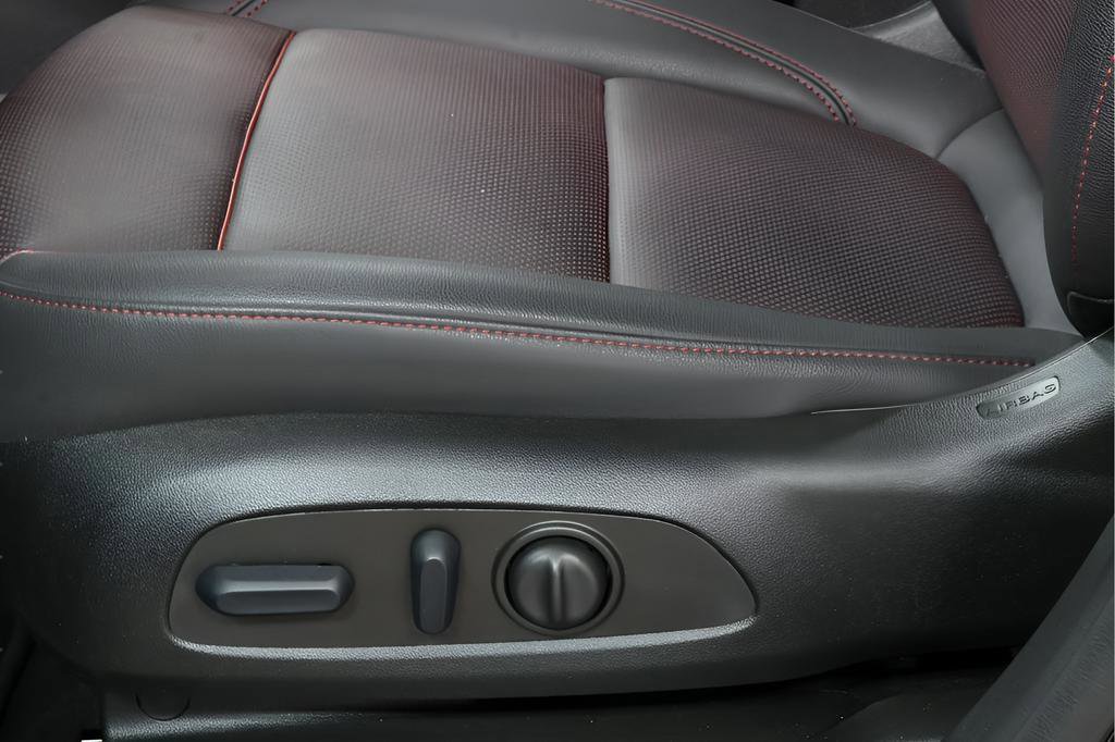 Used 2025 Chevrolet Blazer RS FWD image 20