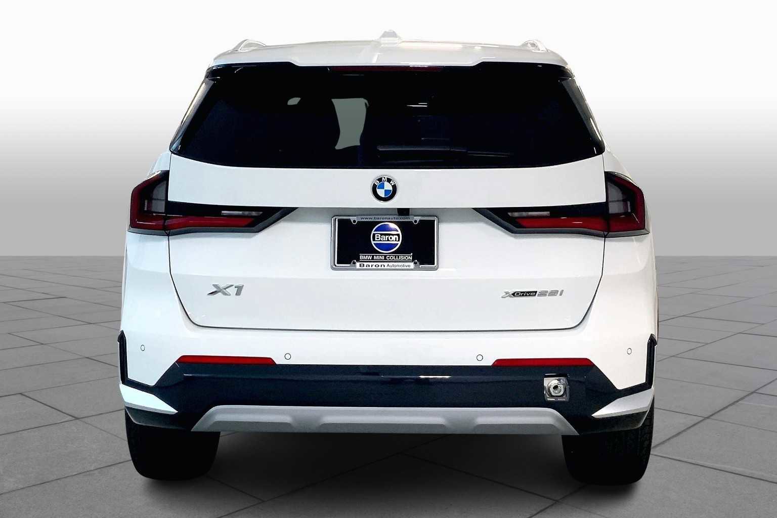 New 2026 BMW X1 xDrive28i w/ Convenience Package image 4