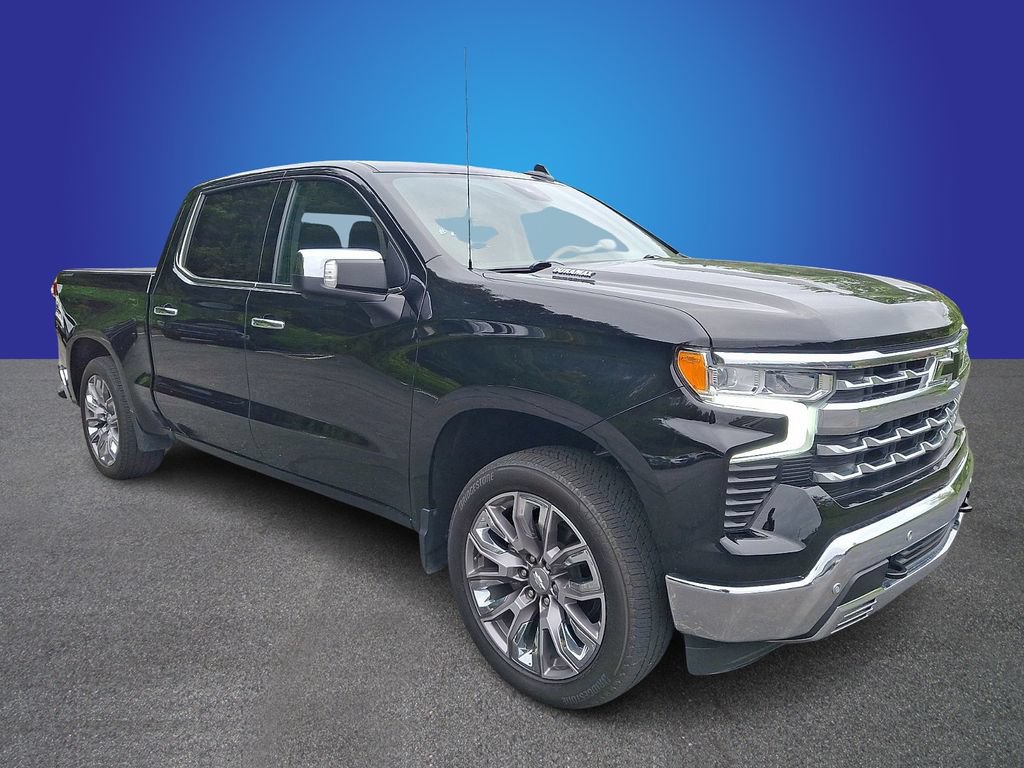 Used 2024 Chevrolet Silverado 1500 LTZ AWD/4WD image 3