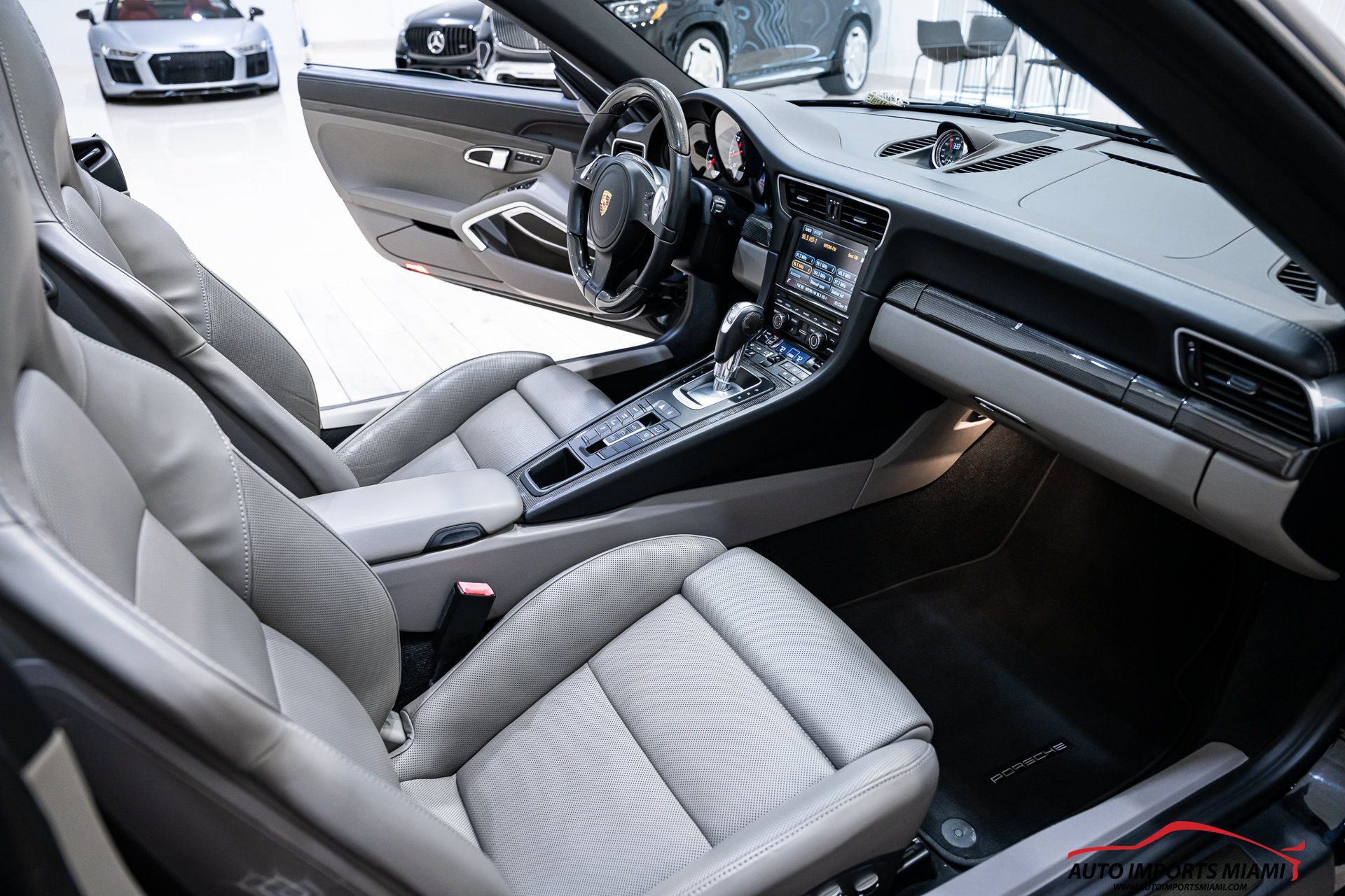 Used 2014 Porsche 911 Turbo S AWD/4WD image 56