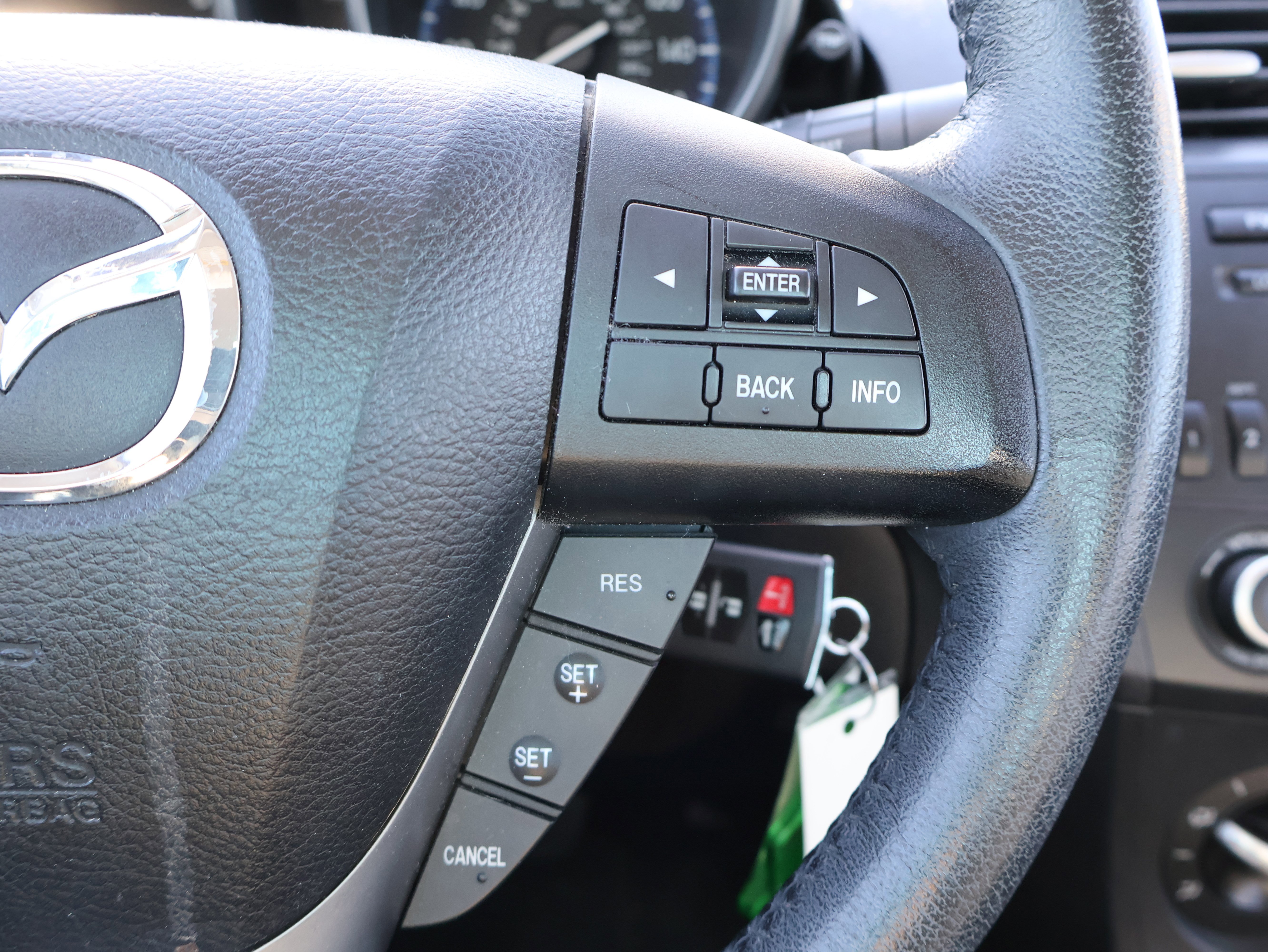 Used 2012 MAZDA MAZDA3 i Touring image 33