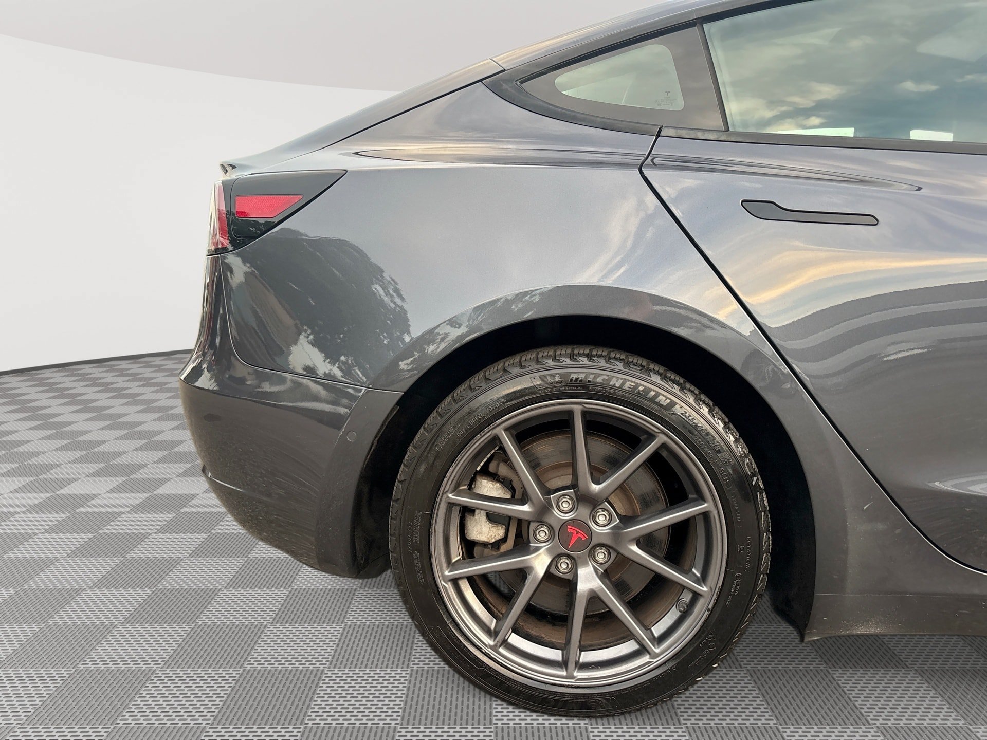 Used 2021 Tesla Model 3 Long Range AWD/4WD image 30