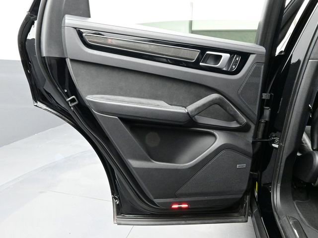 Certified 2022 Porsche Cayenne Turbo GT image 13