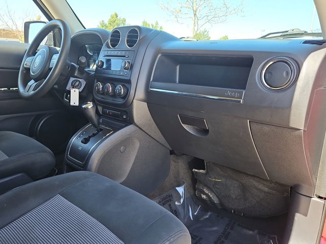 Used 2014 Jeep Patriot Sport w/ Power Value Group AWD/4WD image 21