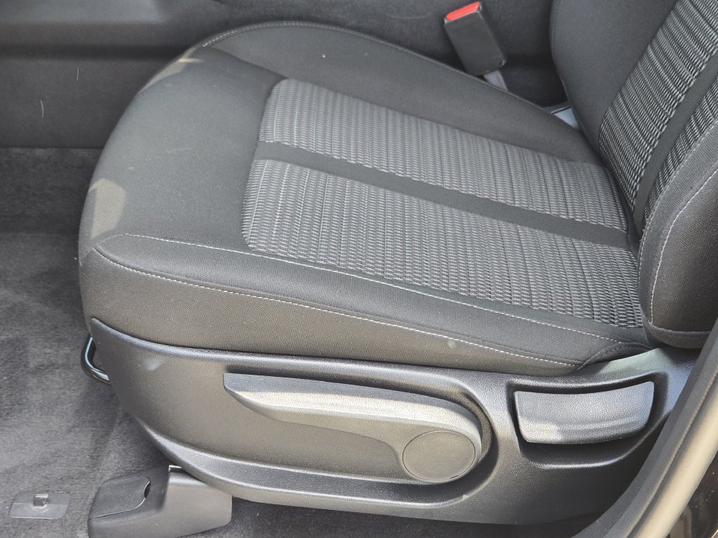 New 2026 Kia Sorento LX FWD image 17