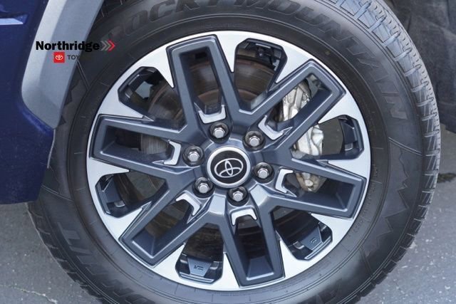 Used 2023 Toyota Tundra Limited image 15