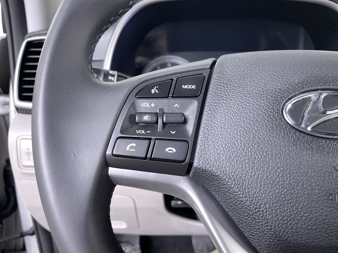 Used 2020 Hyundai Tucson Sport w/ Cargo Package AWD/4WD image 25