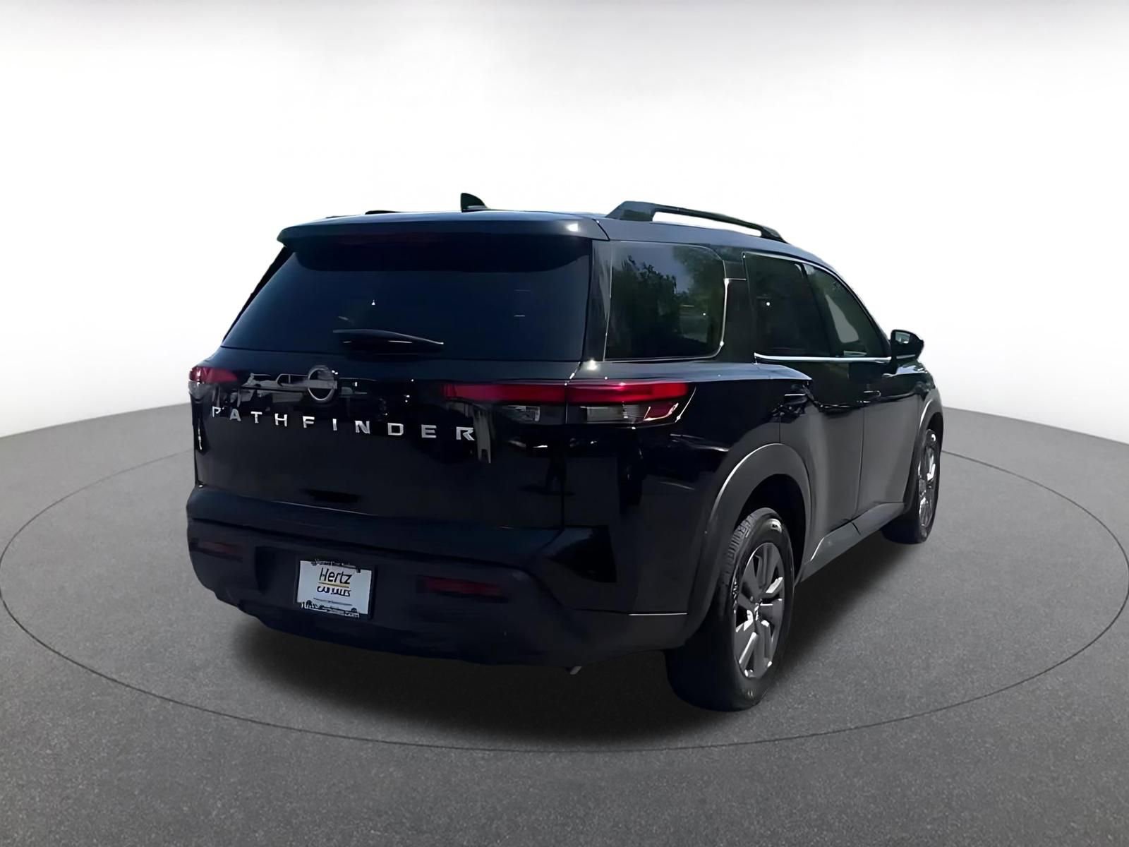 Used 2025 Nissan Pathfinder SV FWD image 15