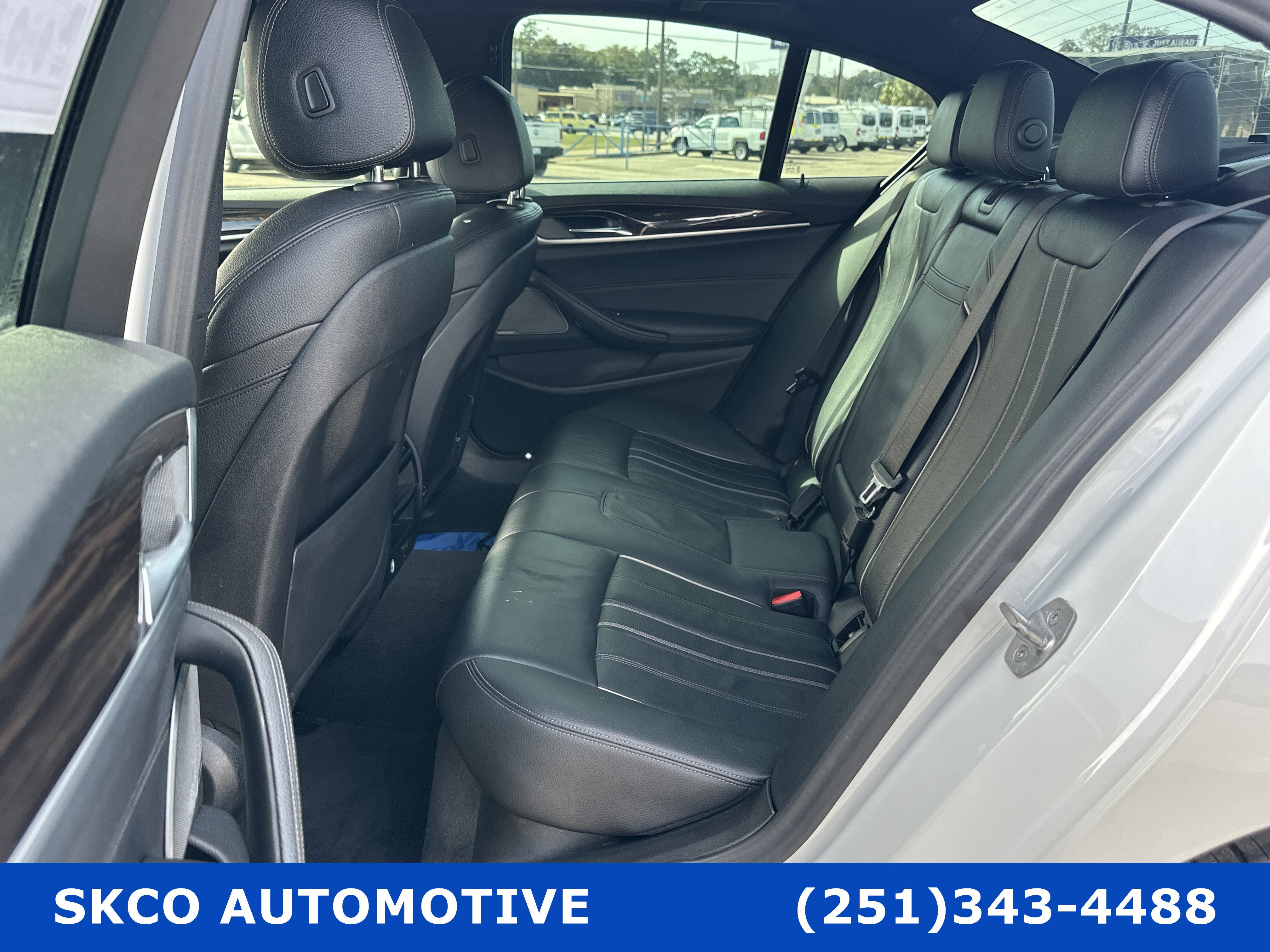 Used 2019 BMW 530i w/ Convenience Package RWD image 14