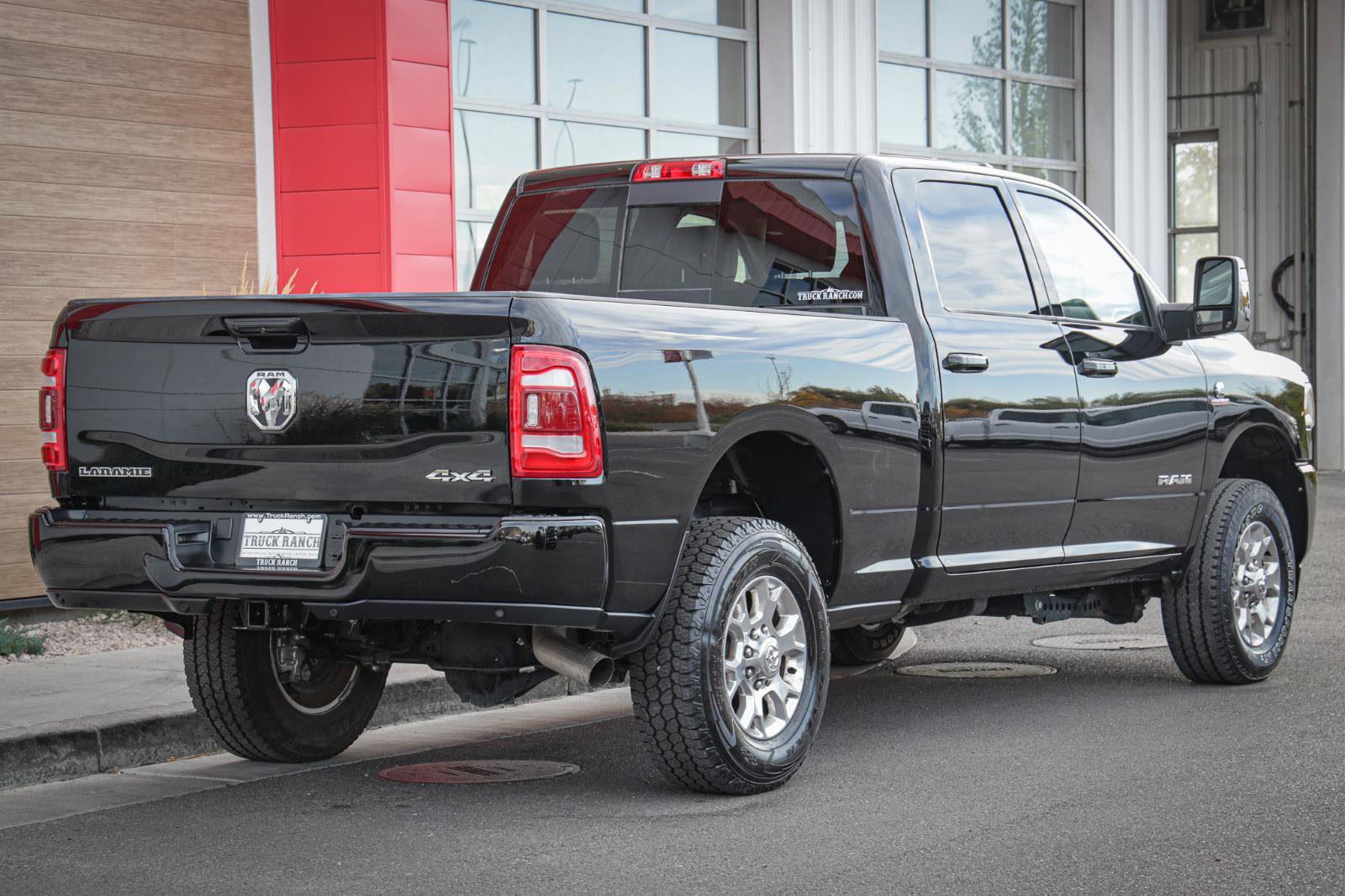 Used 2024 RAM 2500 Laramie image 3