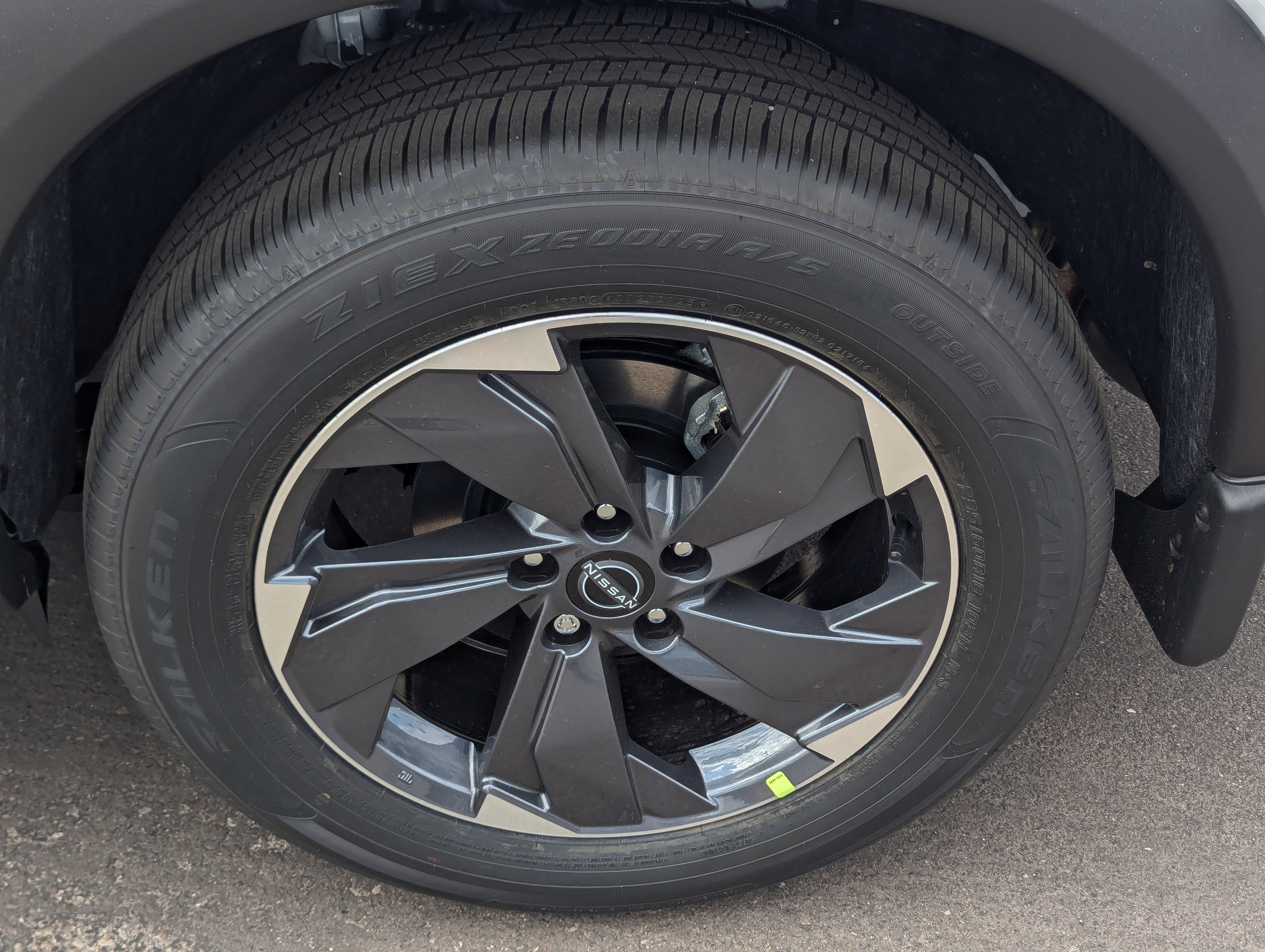 New 2026 Nissan Rogue SV image 7