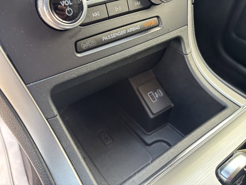 Used 2022 Ford Edge SEL w/ Convenience Package image 22