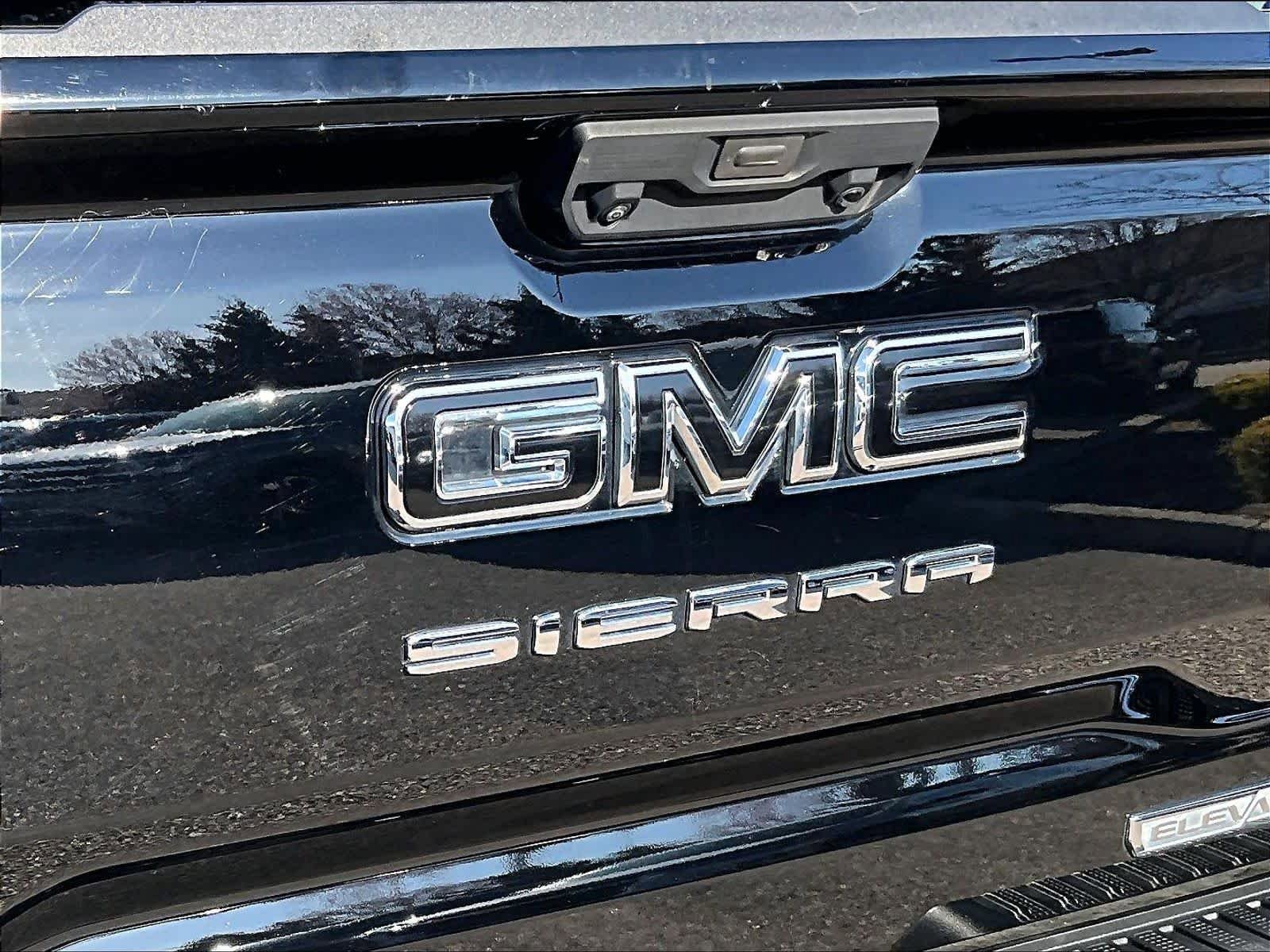 Used 2023 GMC Sierra 1500 Elevation w/ LPO, Elevation Black Package AWD/4WD image 27