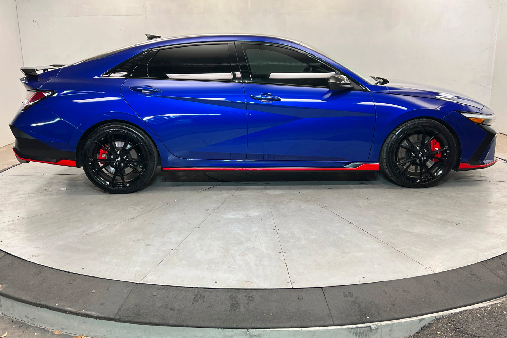 Used 2025 Hyundai Elantra N FWD image 6