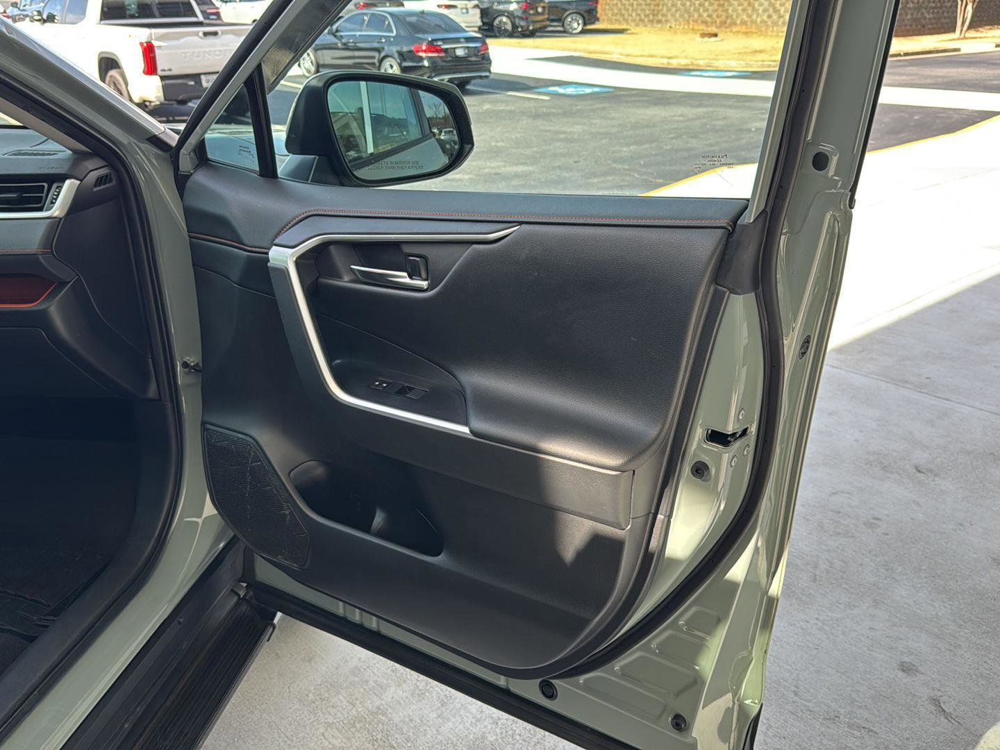 Used 2020 Toyota RAV4 Adventure image 12