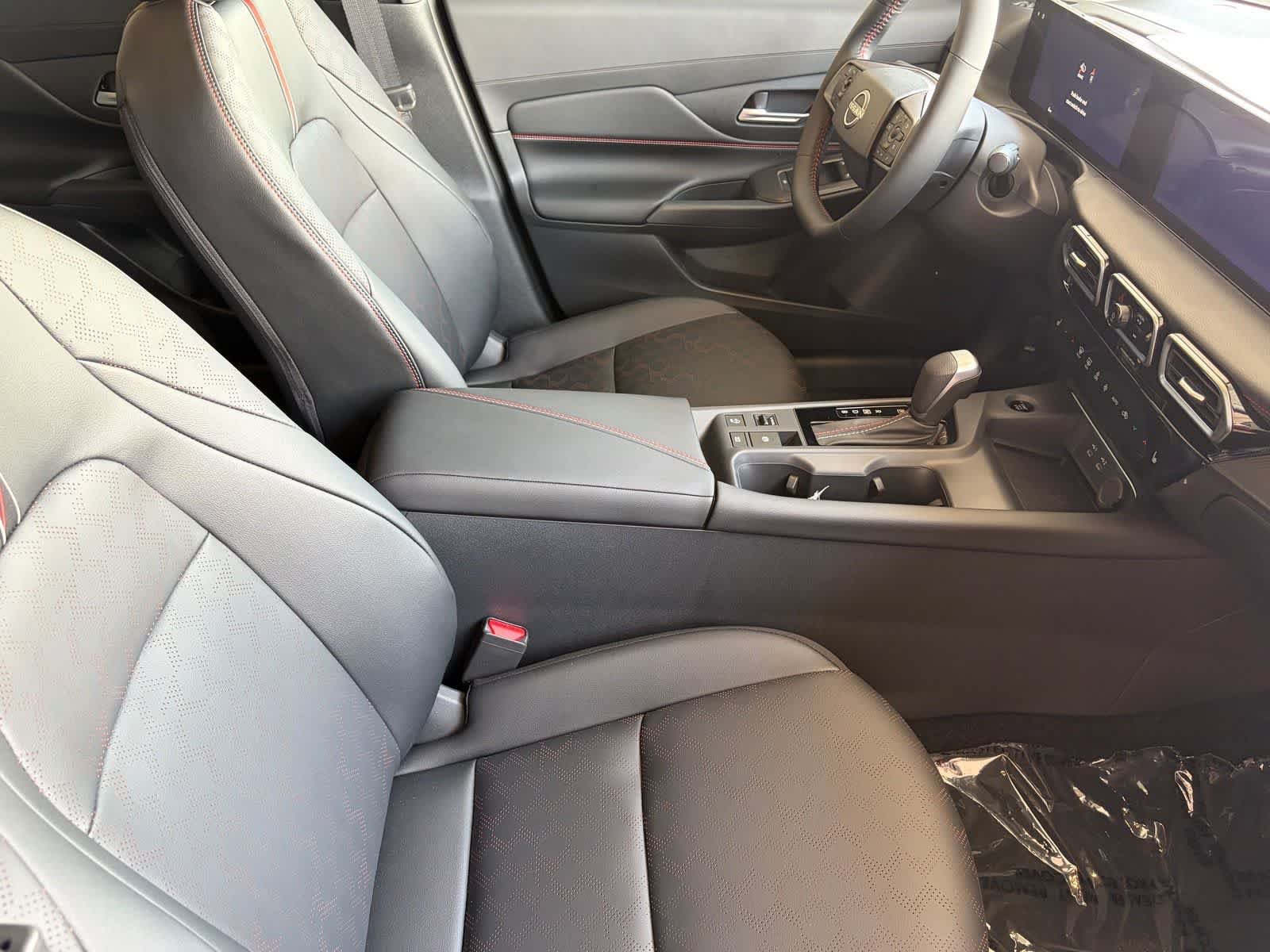 New 2026 Nissan Sentra SR w/ SR Premium Package FWD image 9