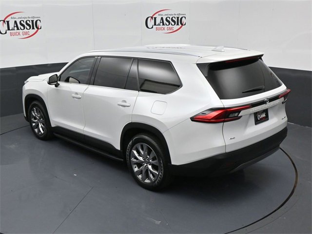 Used 2024 Toyota Grand Highlander Limited image 9