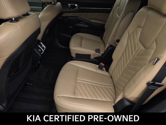 Certified 2025 Kia Sorento SX Prestige w/ Olive Brown Leather Package AWD/4WD image 14