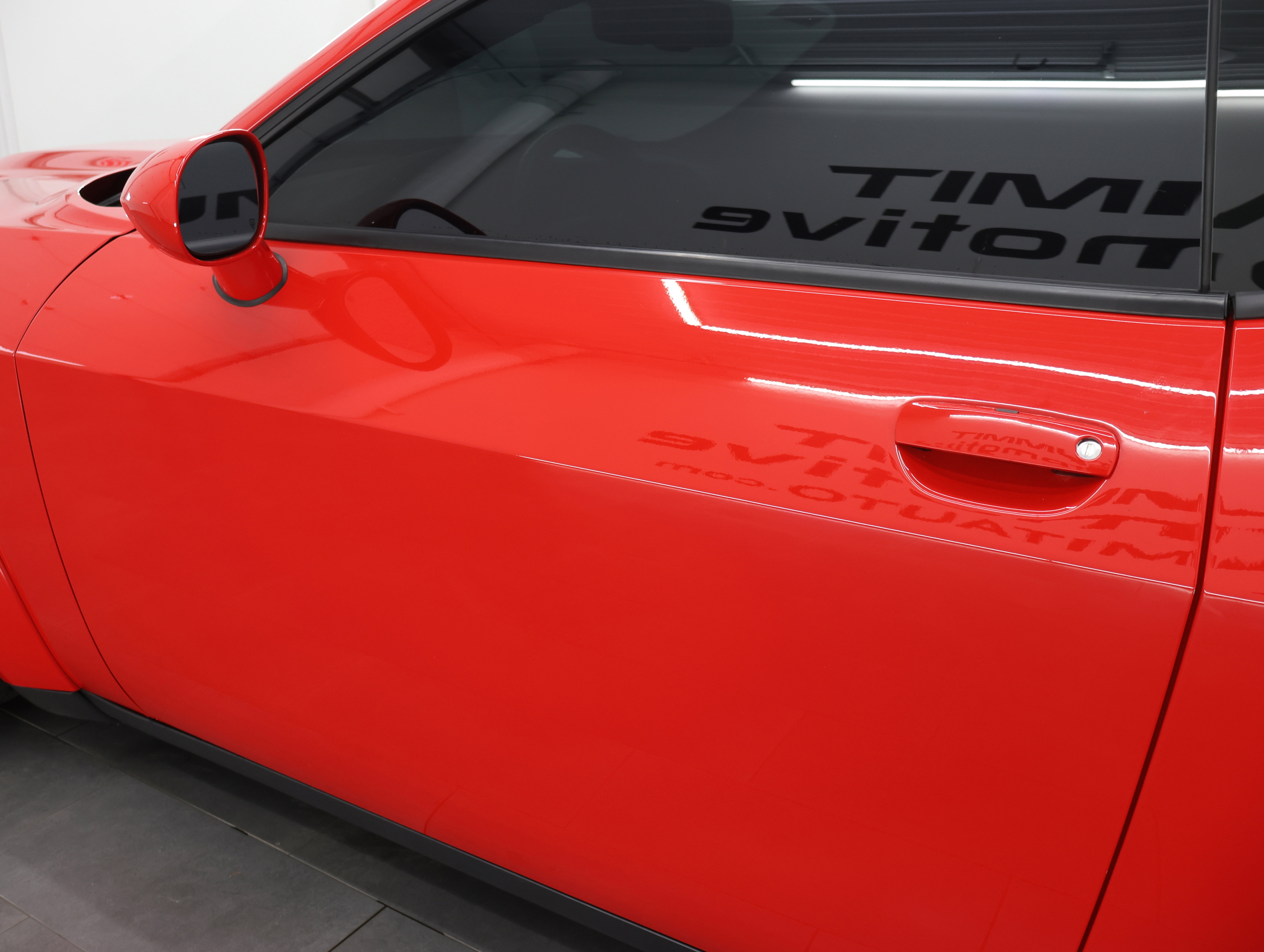 Used 2018 Dodge Challenger SRT Hellcat RWD image 36