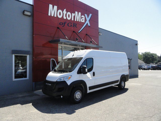 Used 2025 RAM ProMaster 2500 w/ Convenience Group FWD image 1