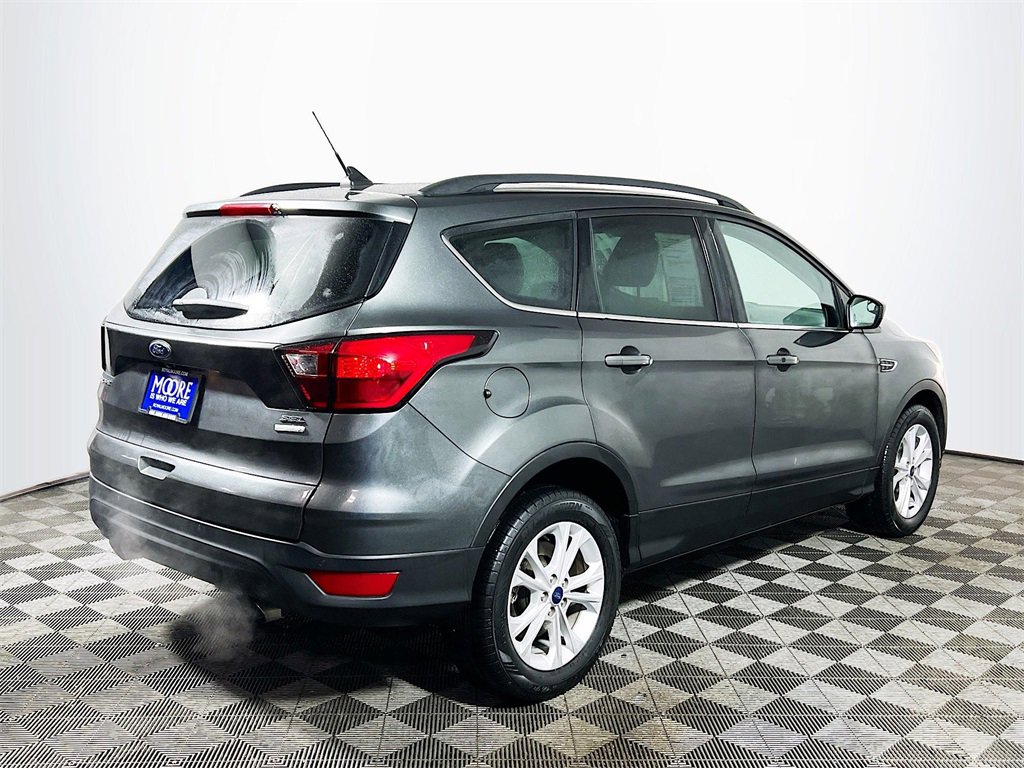 Used 2019 Ford Escape SEL image 8