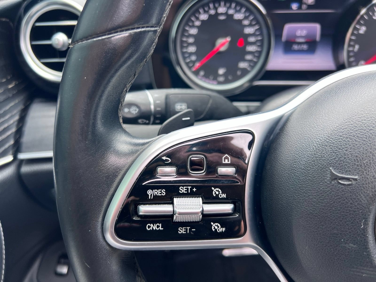 Used 2019 Mercedes-Benz E 300 image 35