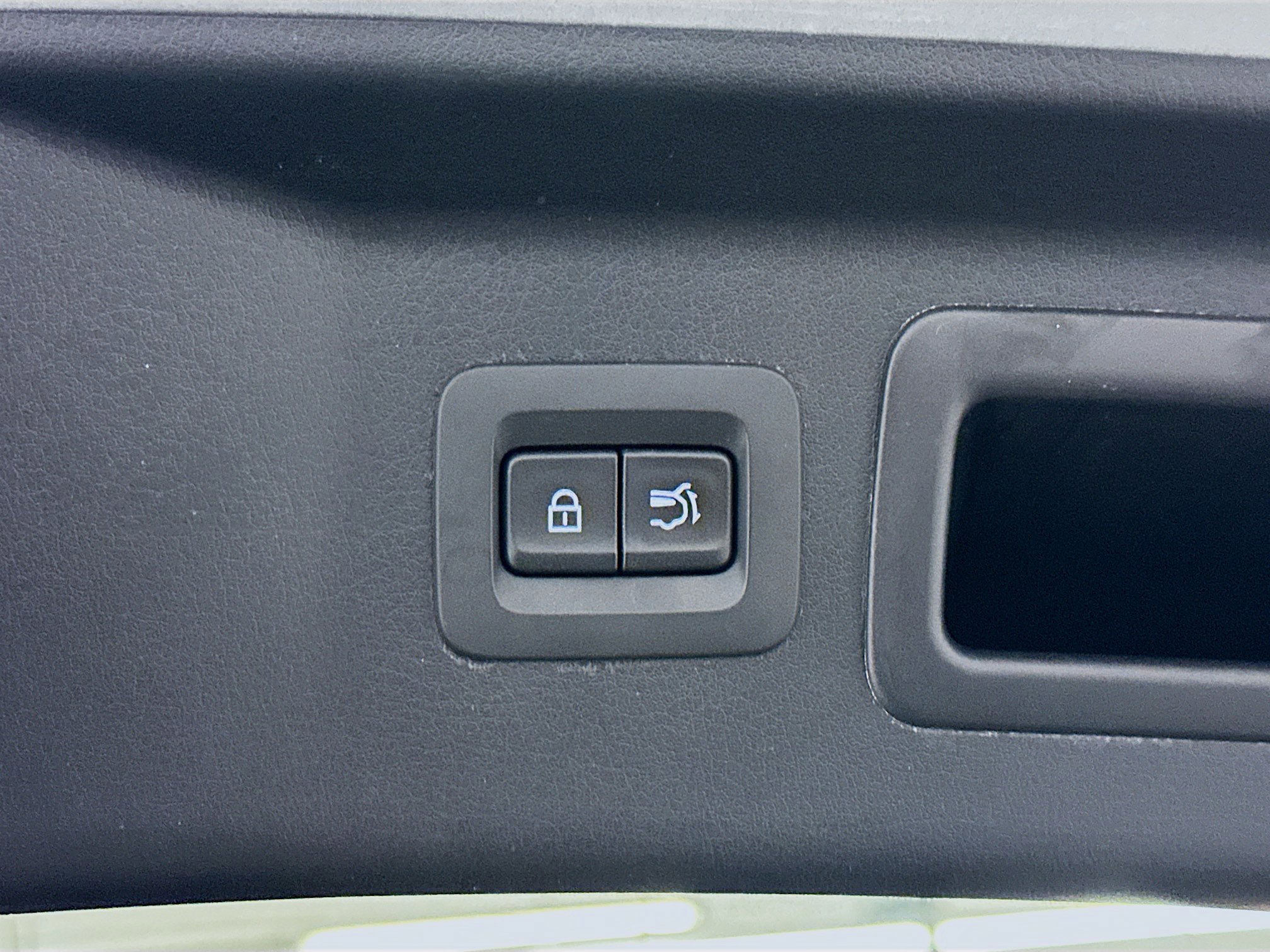 Used 2025 MAZDA CX-90 3.3 Turbo w/ Premium Sport Pkg image 33