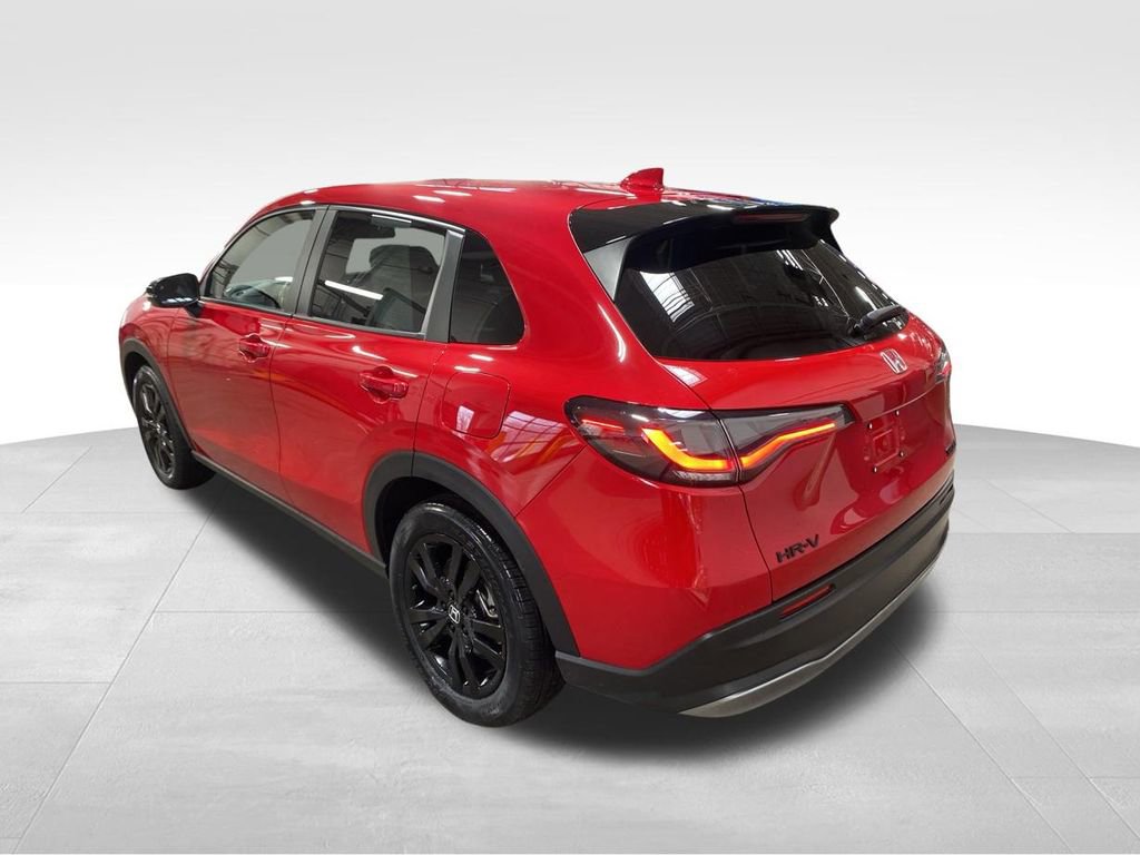 Certified 2026 Honda HR-V Sport image 7