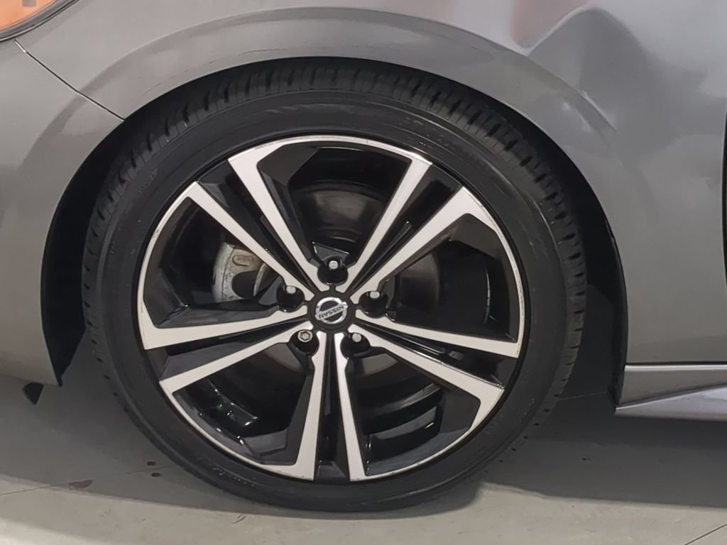Used 2020 Nissan Sentra SR FWD image 17