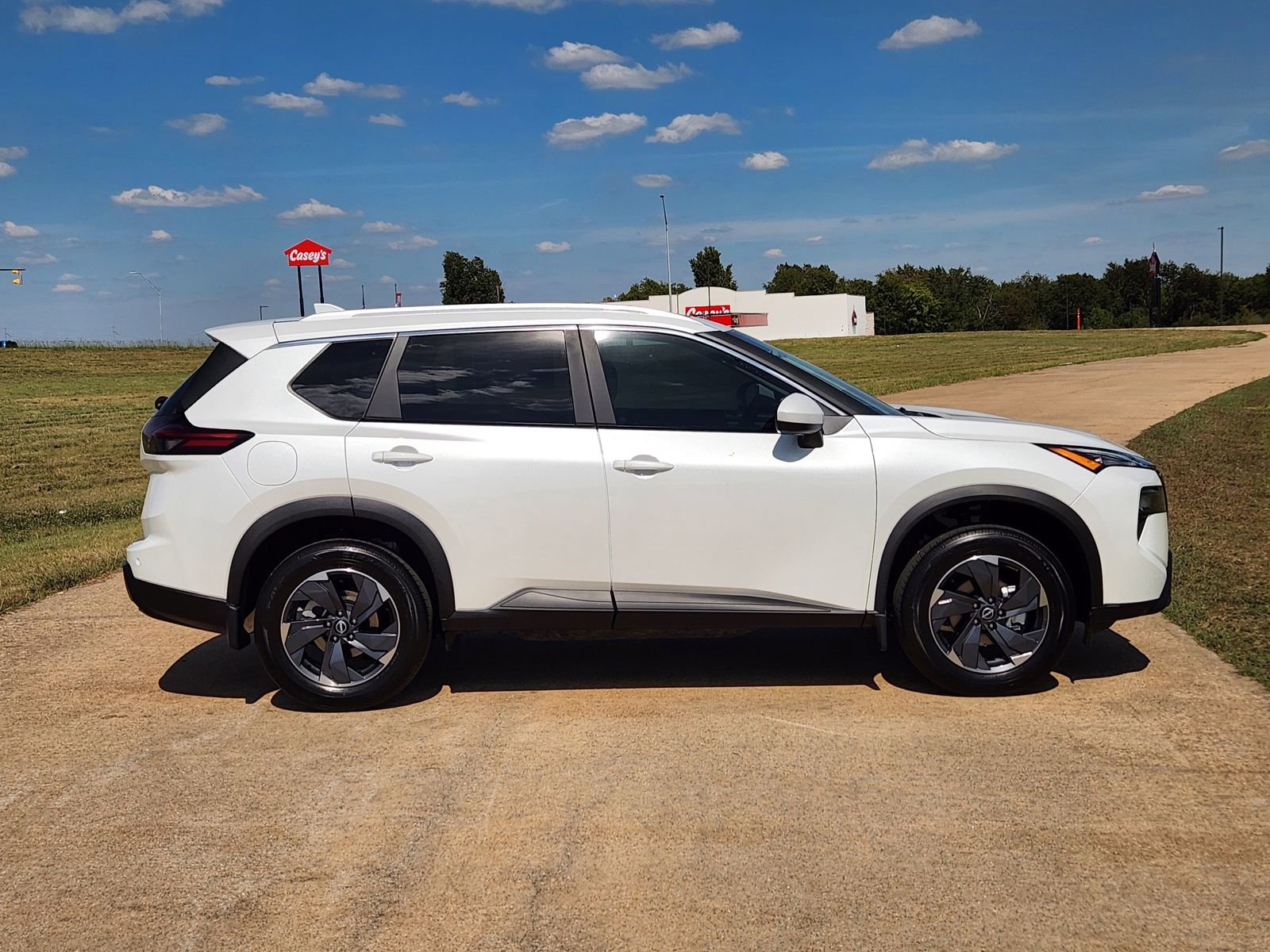 New 2026 Nissan Rogue SV w/ SV Premium Package image 7