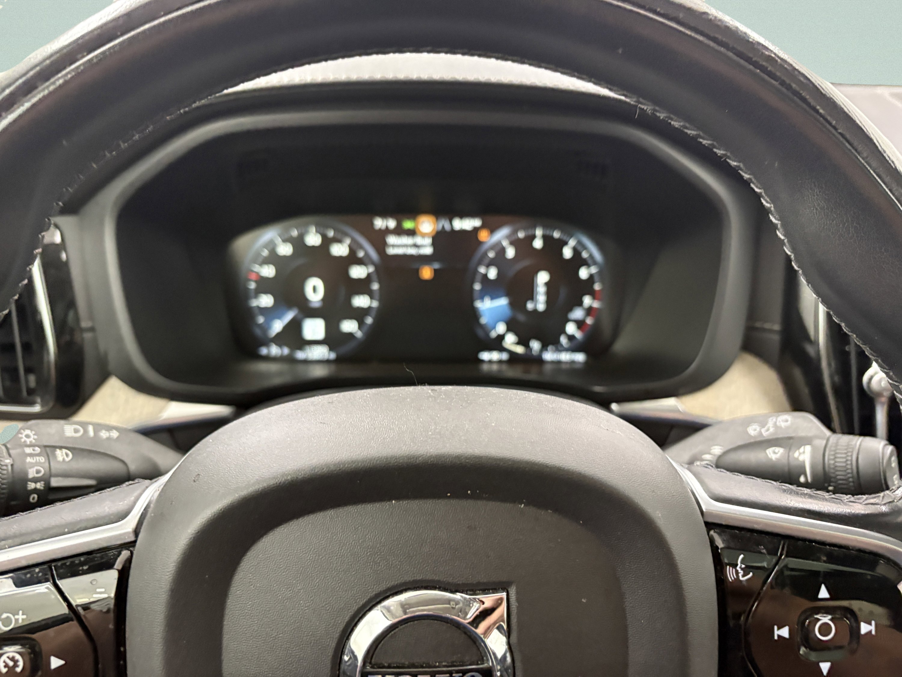 Used 2019 Volvo XC60 T6 Inscription image 27