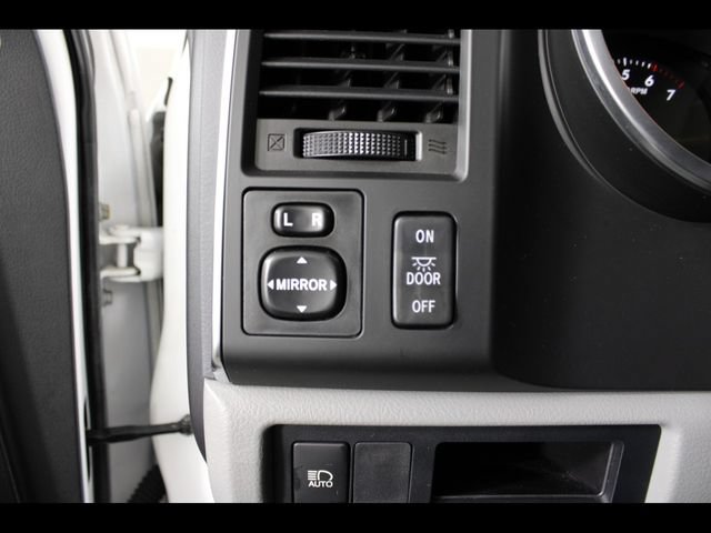 Used 2018 Toyota Sequoia SR5 w/ Premium Package AWD/4WD image 17