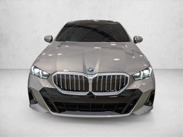 Used 2026 BMW 550e xDrive w/ Executive Package video 2