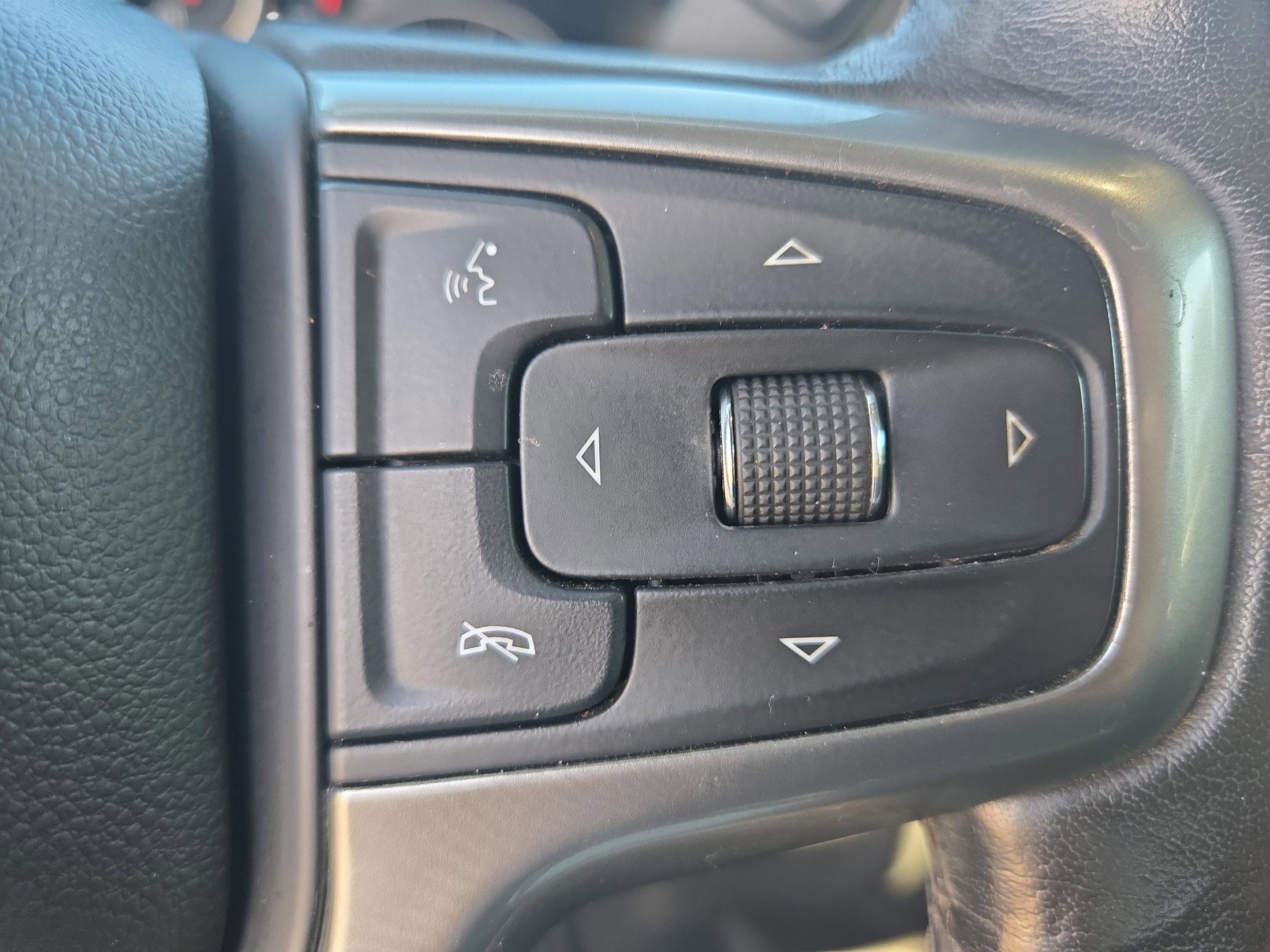 Used 2019 Chevrolet Silverado 1500 LT w/ All-Star Edition image 19