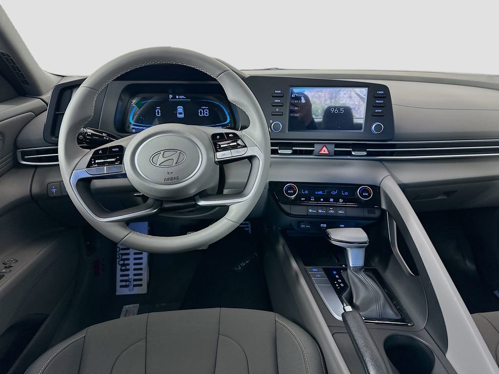 New 2026 Hyundai Elantra Sport image 17