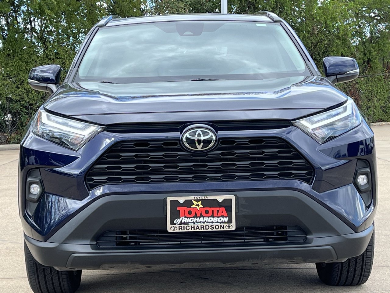 Used 2025 Toyota RAV4 XLE Premium FWD image 7