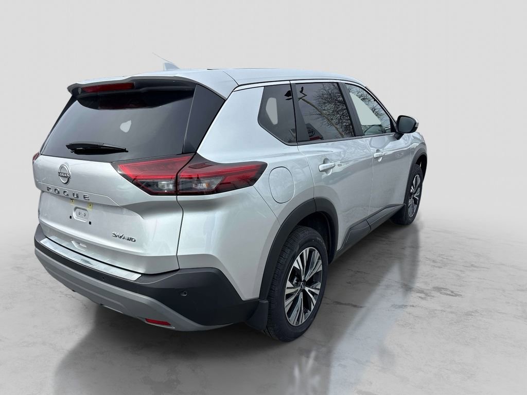 Used 2023 Nissan Rogue SV image 5