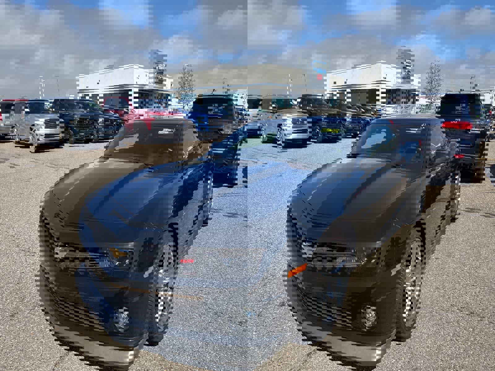 Used 2010 Chevrolet Camaro SS w/ LPO, Ground Effects Package image 2