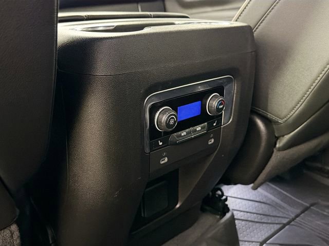 Used 2024 Chevrolet Tahoe Premier AWD/4WD image 27