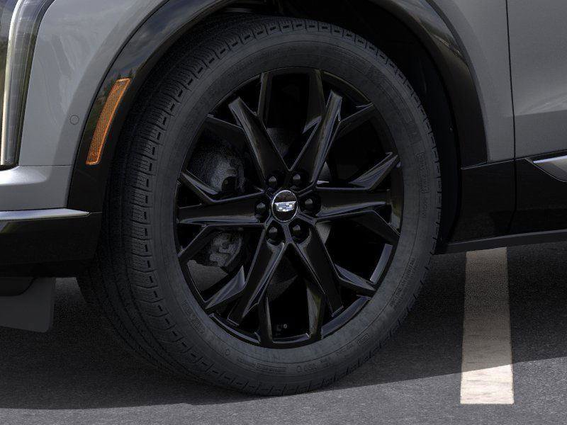 New 2025 Cadillac Optiq Sport 2 w/ LPO, ONYX Package image 9