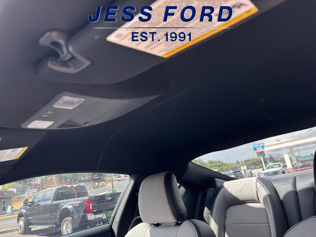 Used 2024 Ford Mustang Coupe image 18