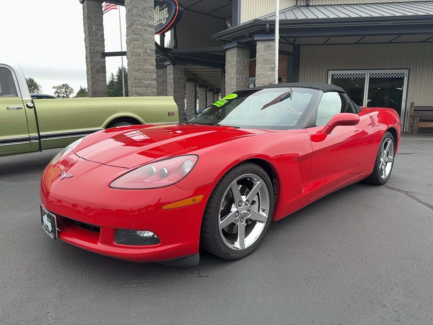 Used 2005 Chevrolet Corvette Convertible w/ Preferred Equipment Group RWD image 1