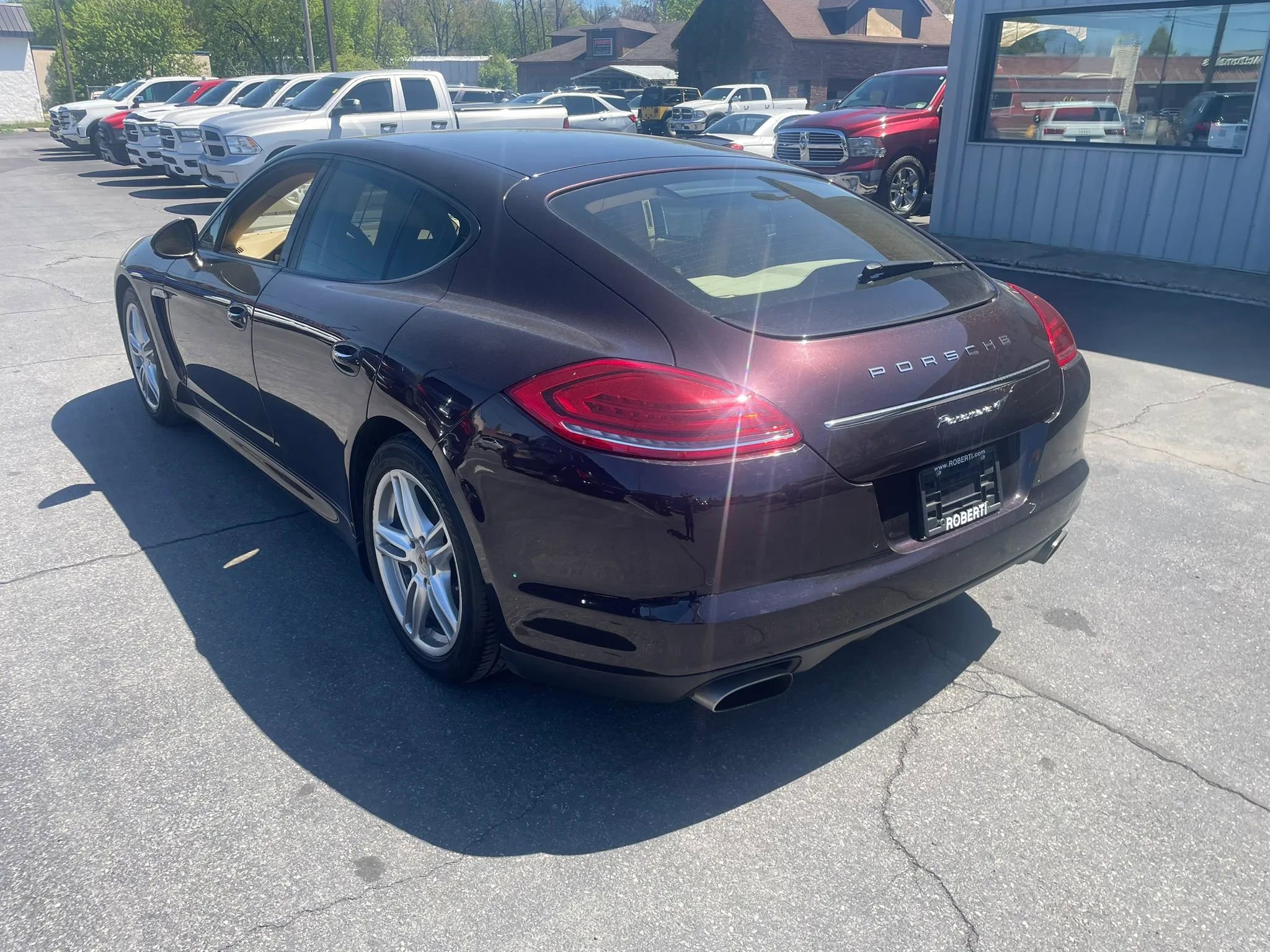 Used 2012 Porsche Panamera 4 image 3