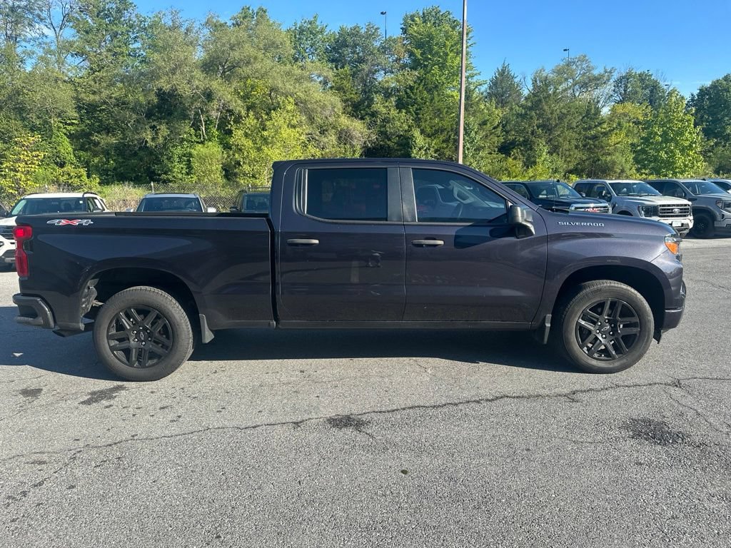 Used 2023 Chevrolet Silverado 1500 Custom AWD/4WD image 4