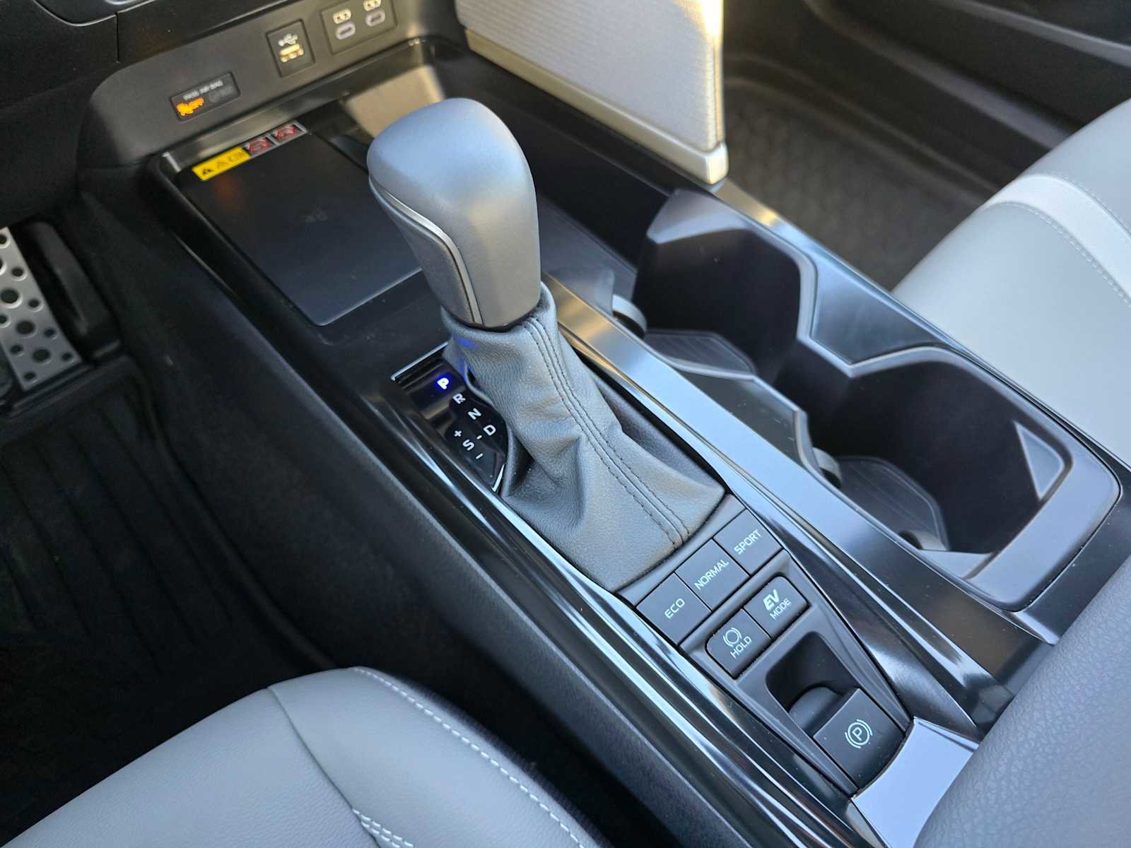 Certified 2025 Toyota Camry SE image 37