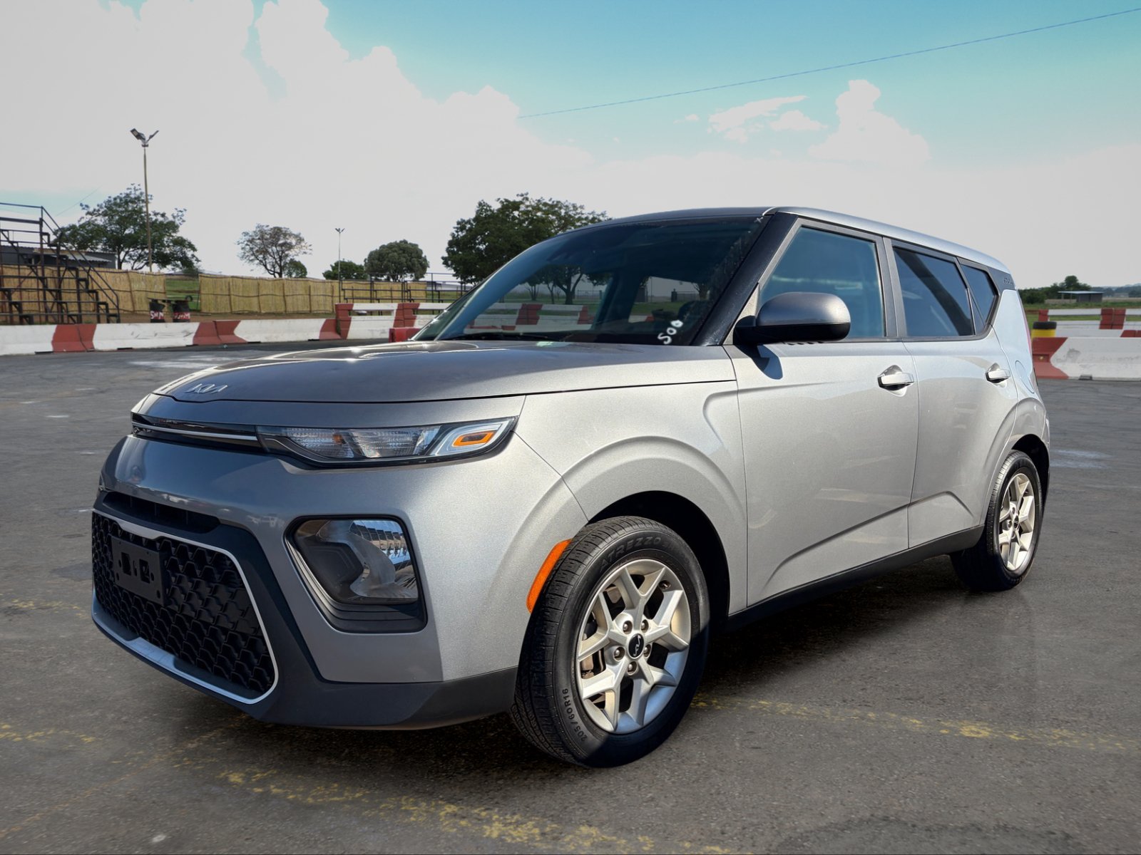 Used 2022 Kia Soul LX w/ Technology Package FWD image 5