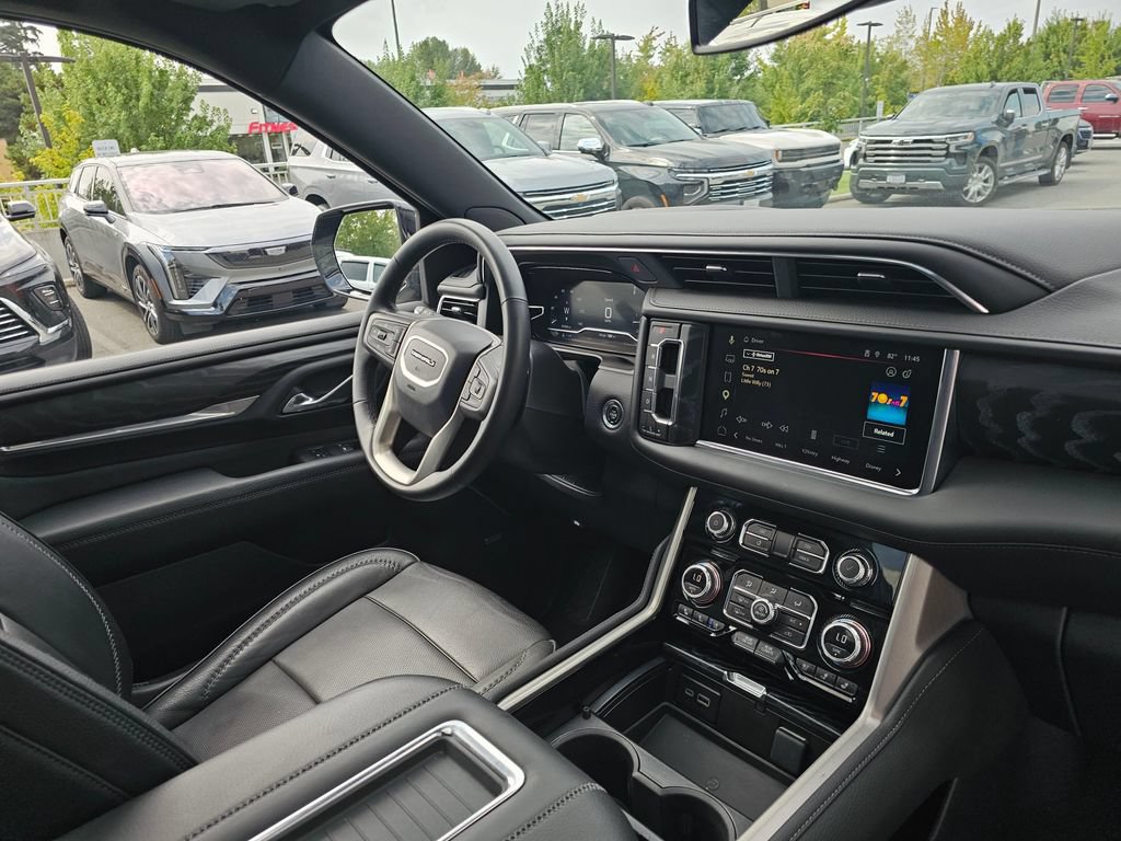 Used 2023 GMC Yukon XL Denali w/ Max Trailering Package AWD/4WD image 10