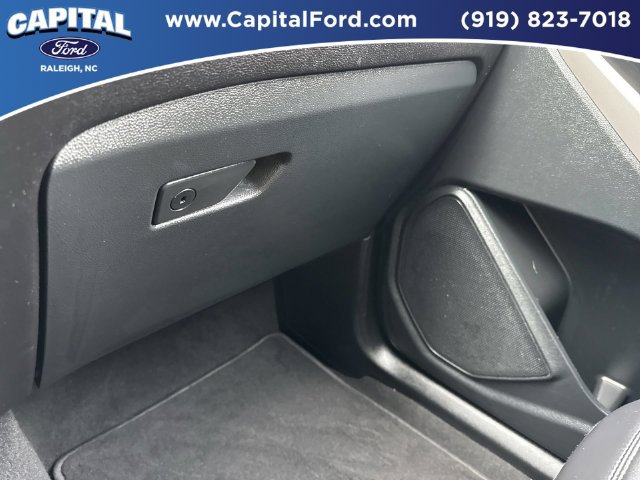 Certified 2023 Ford Explorer XLT w/ Equipment Group 202A AWD/4WD image 28