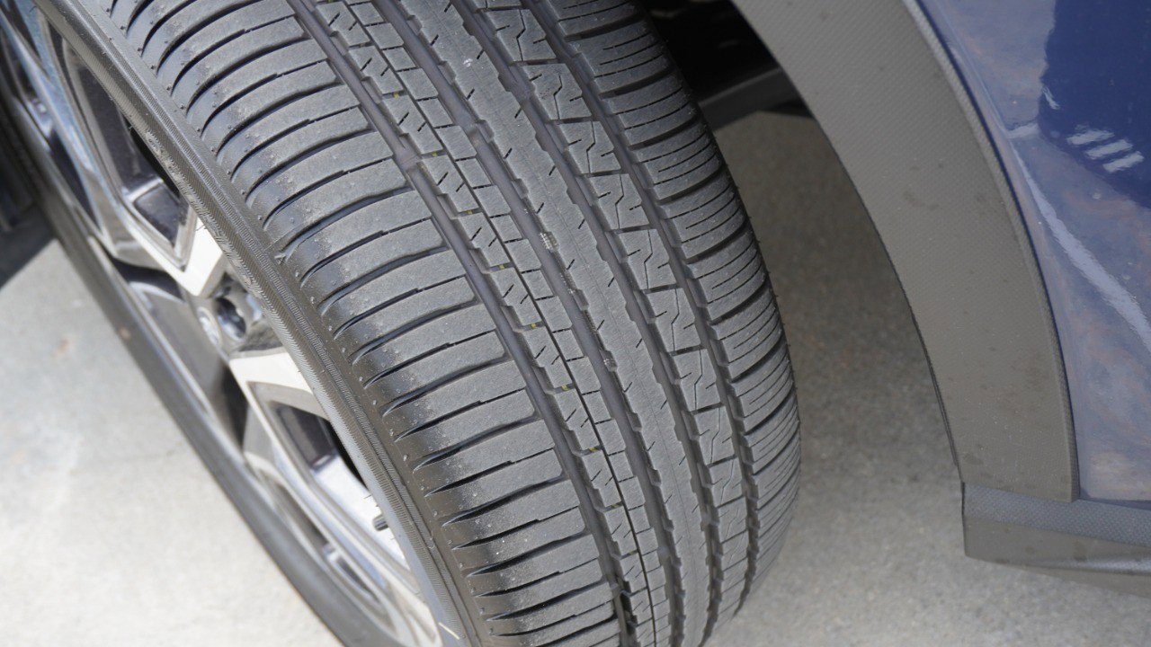 Used 2023 Subaru Ascent Limited w/ Technology Package AWD/4WD image 12